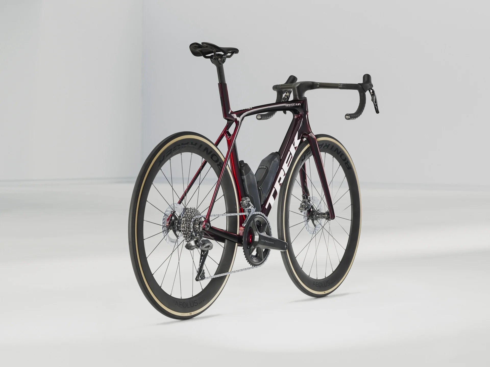 TREK Madone SLR 7 Gen 8 Carbon Red Smoke - Premium Bikeshop