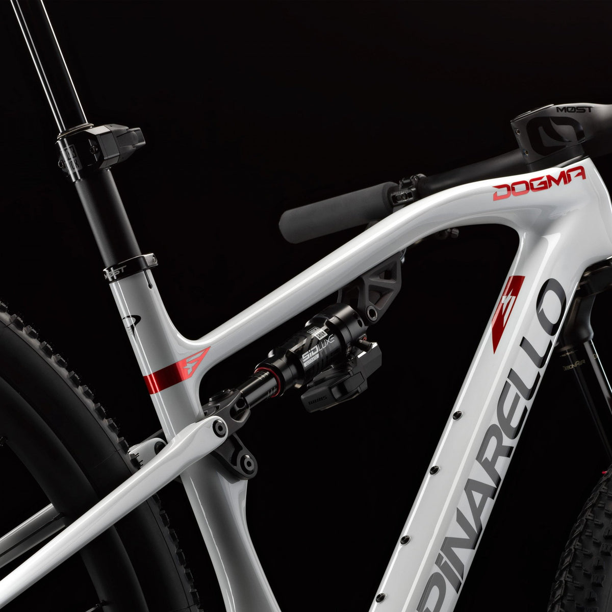 Pinarello Dogma XCR Arctic Flame