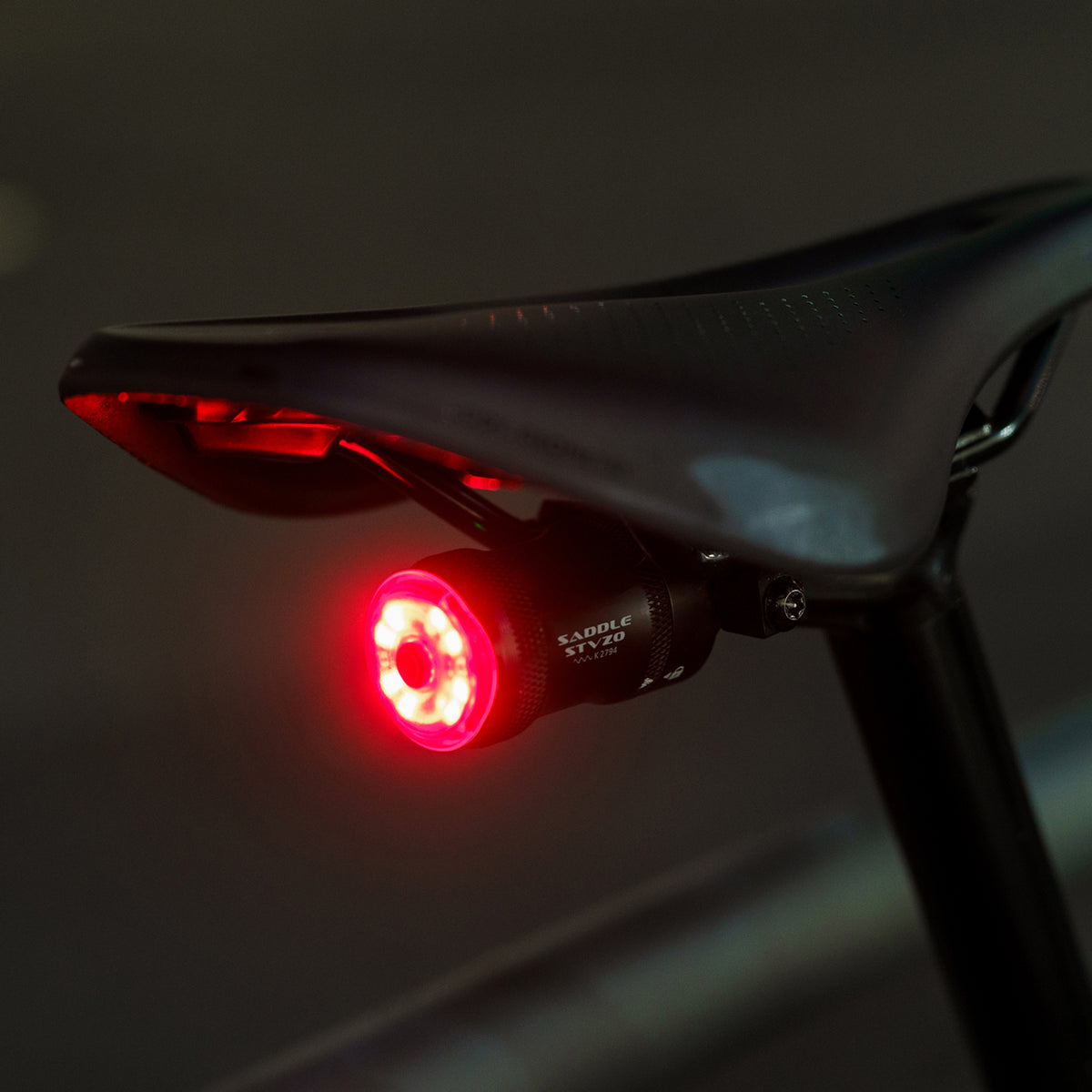 LEZYNE Saddle StVZO