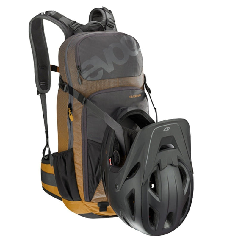 EVOC FR ENDURO 16L GREY- SAND - Premium Bikeshop